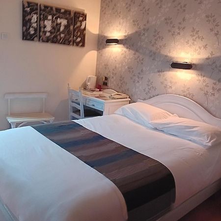 Contact Hotel Limoges - Hotel Des Deux Moulins Екстериор снимка