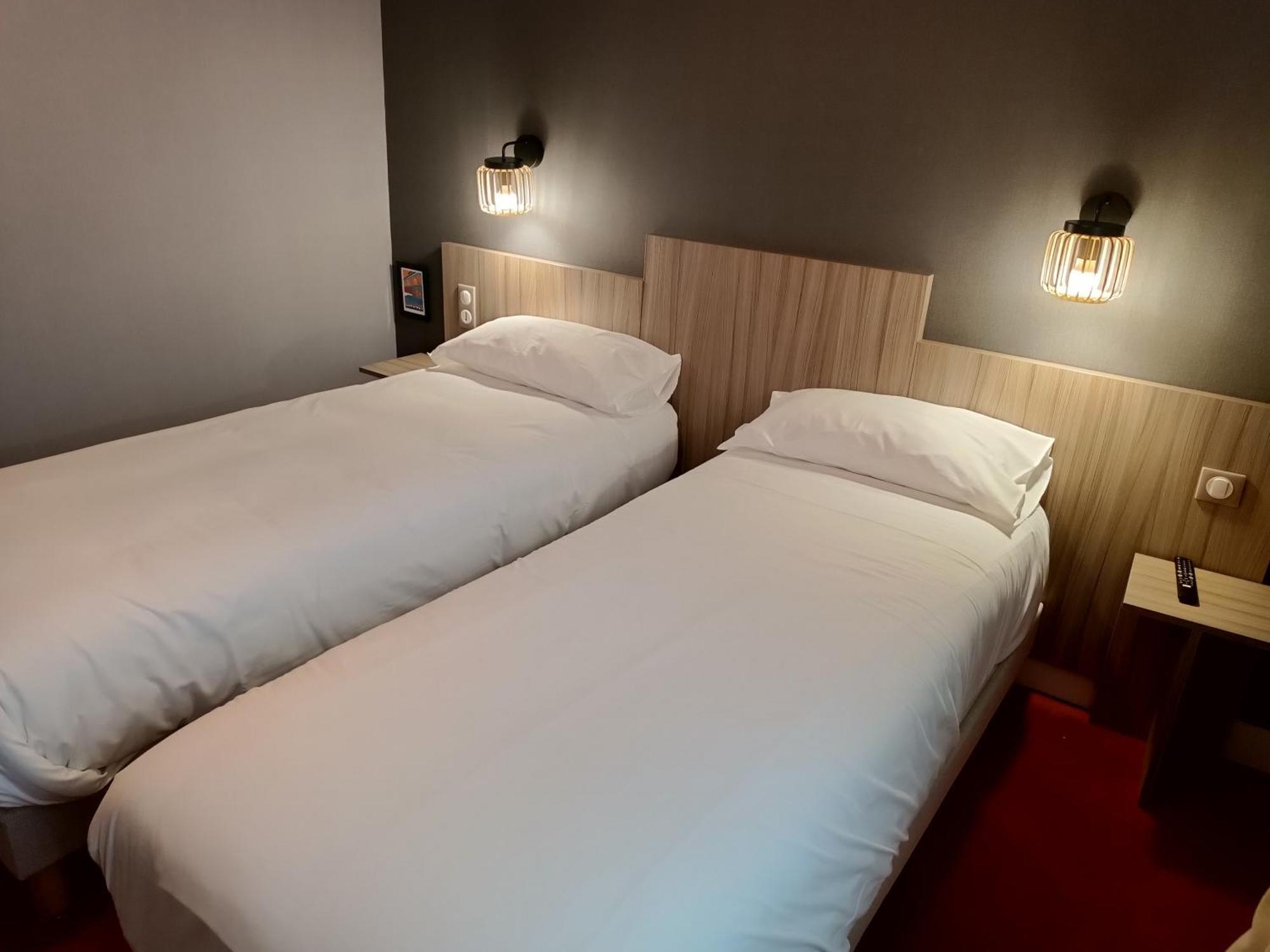 Contact Hotel Limoges - Hotel Des Deux Moulins Екстериор снимка
