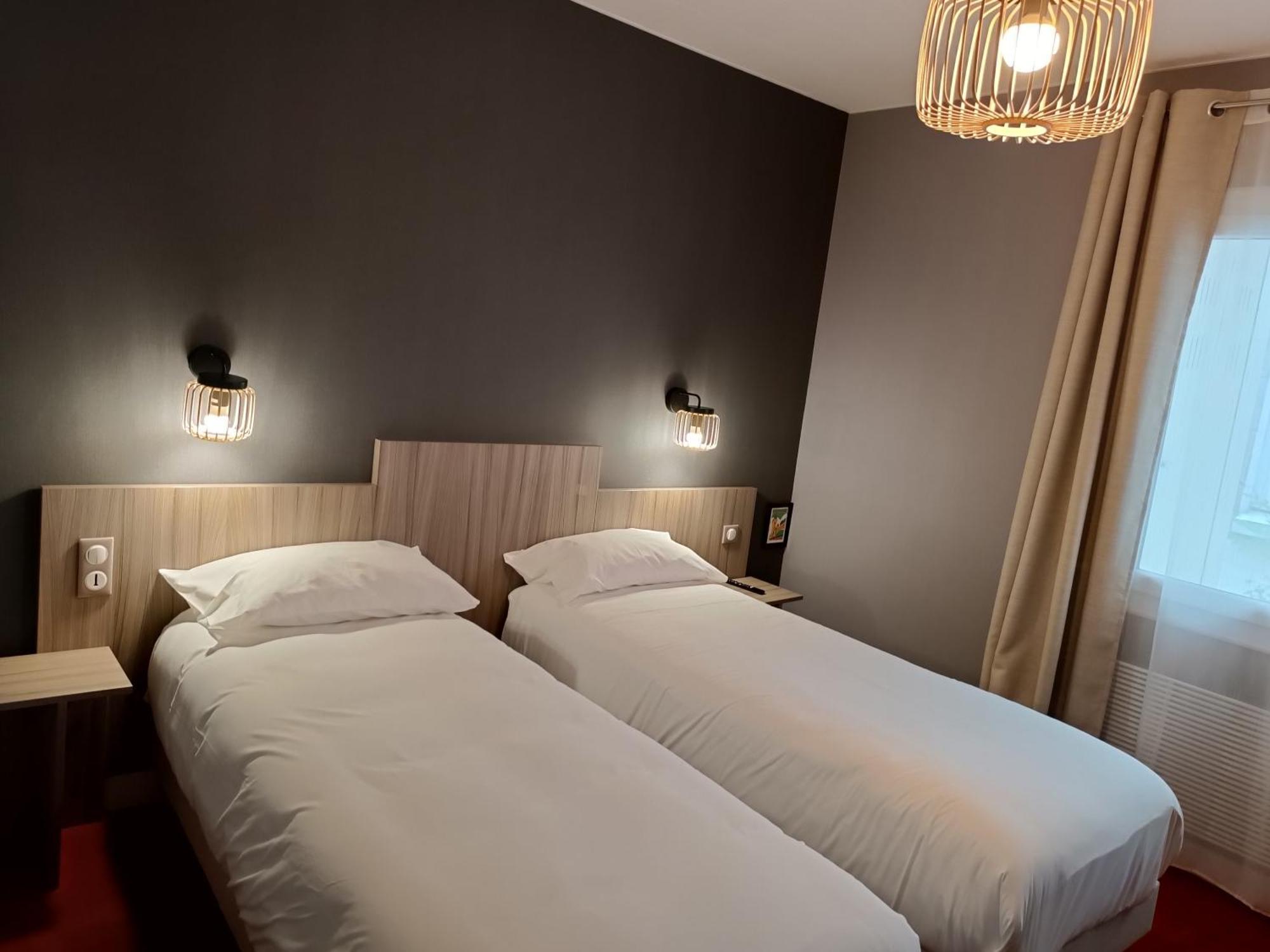 Contact Hotel Limoges - Hotel Des Deux Moulins Екстериор снимка