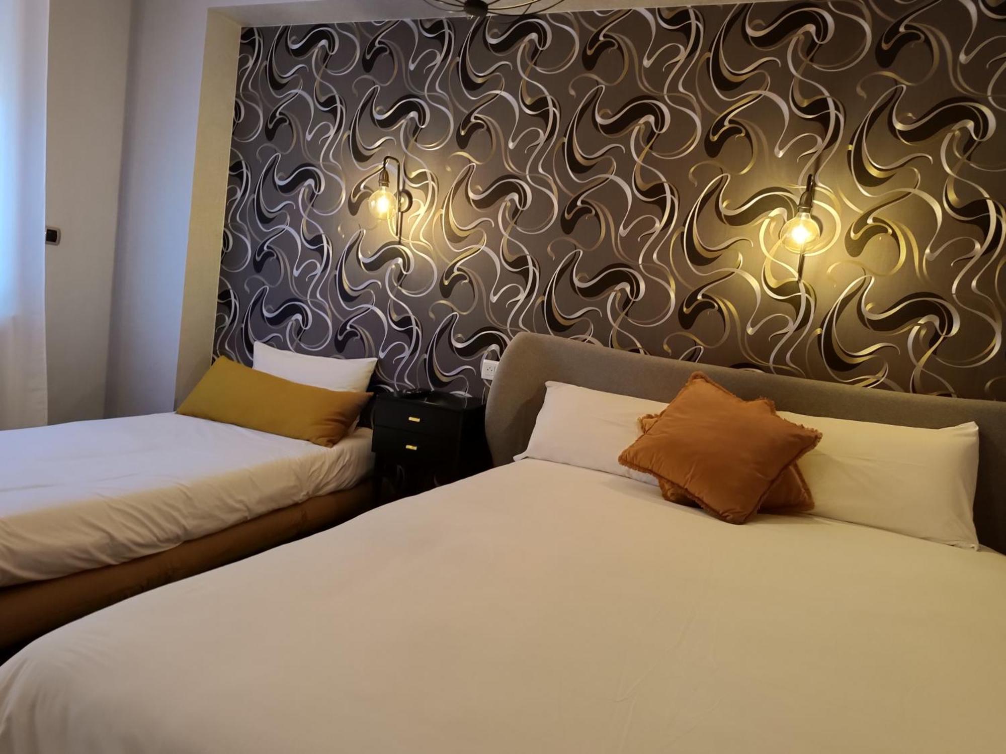 Contact Hotel Limoges - Hotel Des Deux Moulins Екстериор снимка