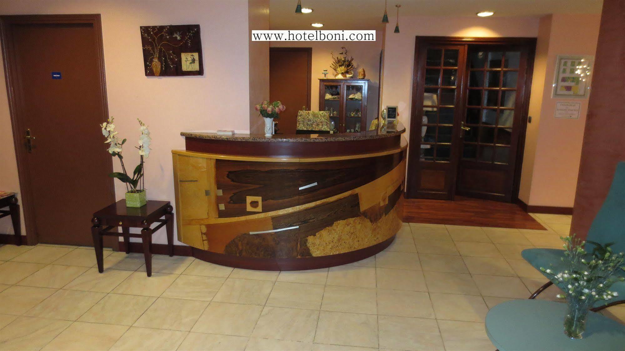 Contact Hotel Limoges - Hotel Des Deux Moulins Екстериор снимка